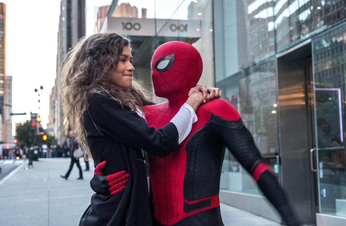 Spider-Man Far From Home Red Black