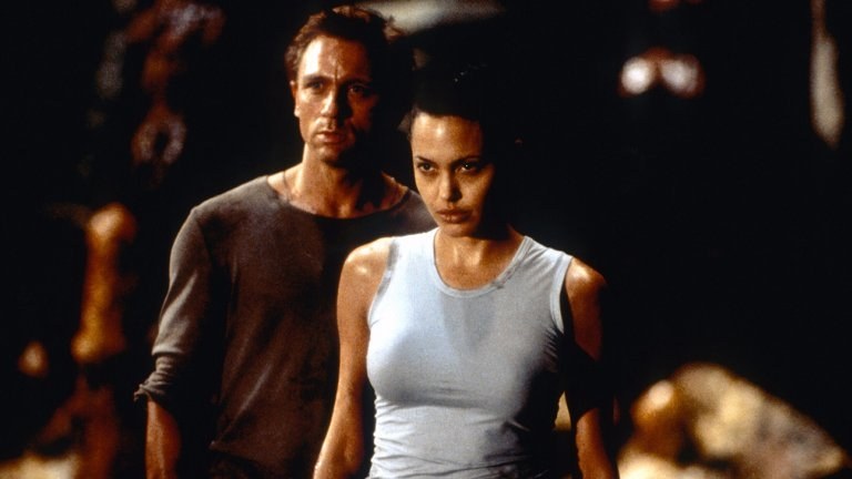 tomb_raider_daniel_craig_jolie.jpg