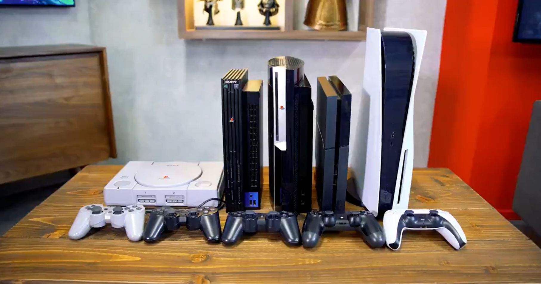 How big is the PS5? Size Comparison with PS4, Xbox One and PS3 has fans  worried - Daily Star