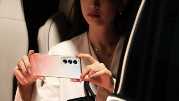 Sunset Pink OPPO Reno12 & Live Photo Feature Launches This Merdeka Month